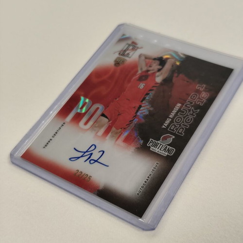 Yang Hansen Auto 22/25 Rookie Card Portland, like new