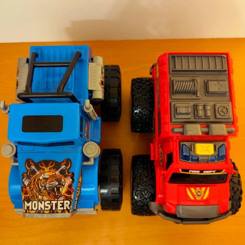 Dickie Toys set of 2 children's trucks with large wheels like new