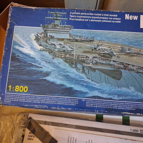 USS Enterprise CVN-65 Aircraft Carrier Model 1:800 like new, sealed