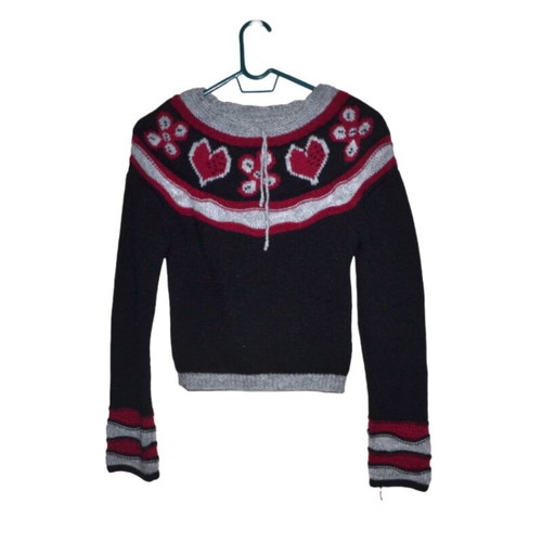 Women's knitted sweater with Nordic hearts like new, XS