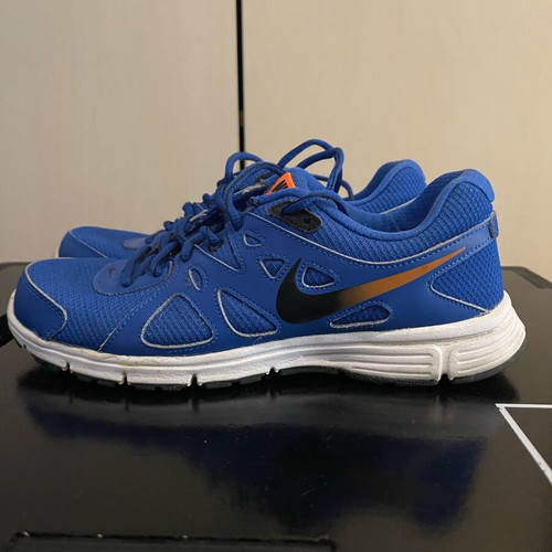 Nike blue athletic shoes like new, size 41