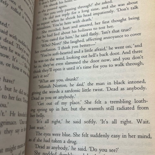 Book The Dark Tower The Gunslinger by Stephen King used
