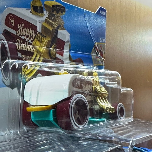 Hotwheels Treasure Hunt Birthday Burner new, sealed