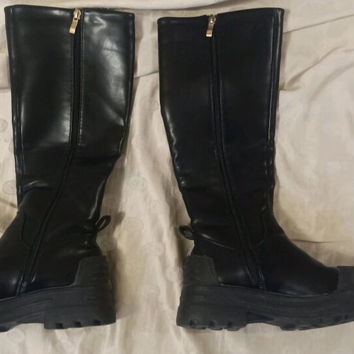 Women's modern black faux leather boots like new, size 36