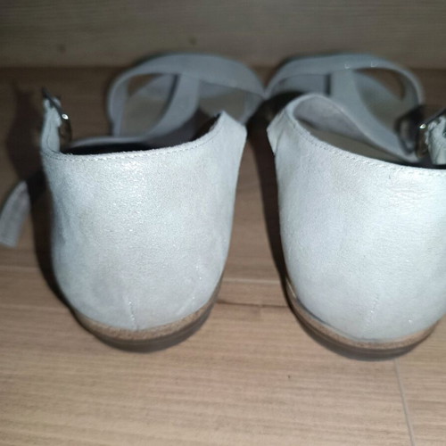 S.Oliver sandals size 40 like new, beige gold