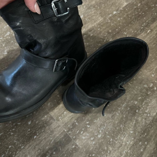 Bata warm black leather biker boots used No40 with lining
