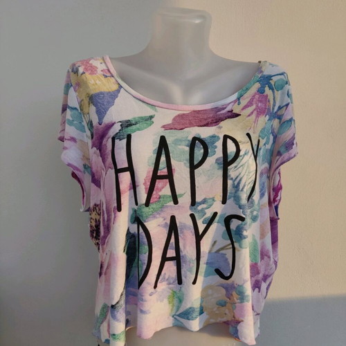 Happy Days Cropped T-shirt size M/L like new