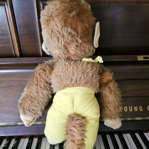 Vintage Josephine collectible monkey from 1970s, like new