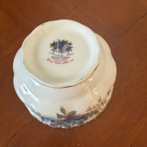 Royal Albert Moonlight Rose sugar bowl like new