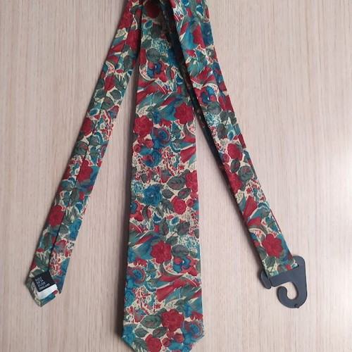 Kurt Geiger London men's silk tie like new multicolored