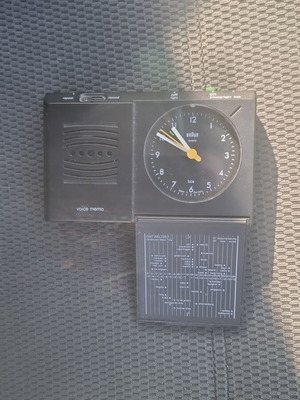 Braun Quartz Model AB 314 VM vintage travel alarm clock with voice memo