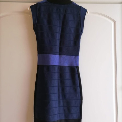 Authentic French Connection Bodycon - 45,00 - Vendora.cy Authentic French Connection Bodycon - 45,00 - Vendora.cy