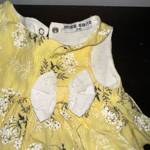 Baby set with matching headband 6 months like new