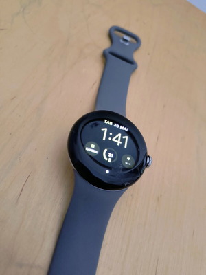 Google Pixel Watch 1 like new