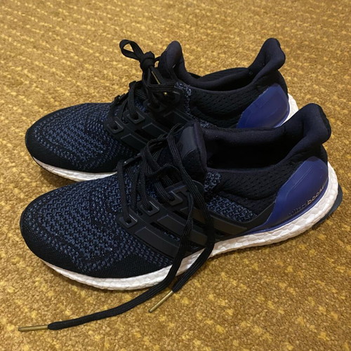 Adidas Ultra Boost 39 athletic shoes slightly used