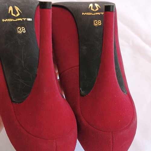 Mourtzi Cherry Red Pointed Pumps size 37 like new