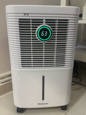 Rohnson R-91210 Dehumidifier with Ionizer like new, 10lt/24h