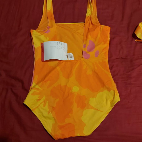 Bluepoint one-piece swimsuit new, yellow and orange, size M