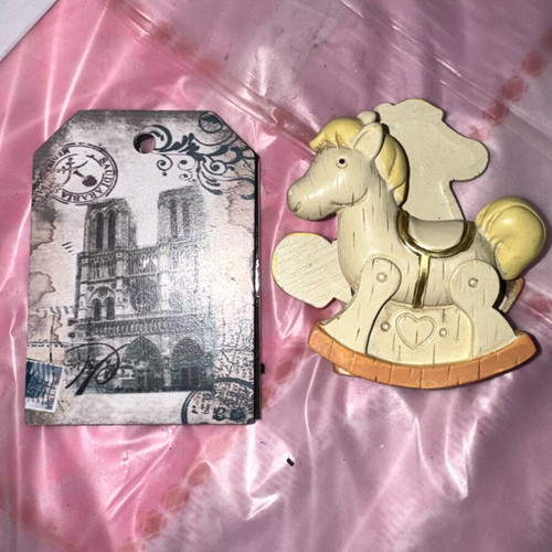 Magnets and tulle for bombonieres, 48 rocking horses, 50 designs