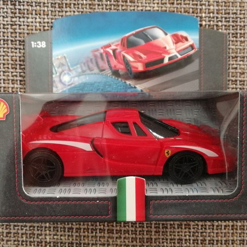 Ferrari 1:38 collectible toy cars new, Exclusive Shell V-Power Club set of 8