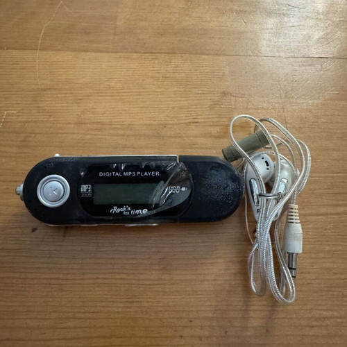 Digital MP3 Player Rock’n Roll Time used, vintage USB design