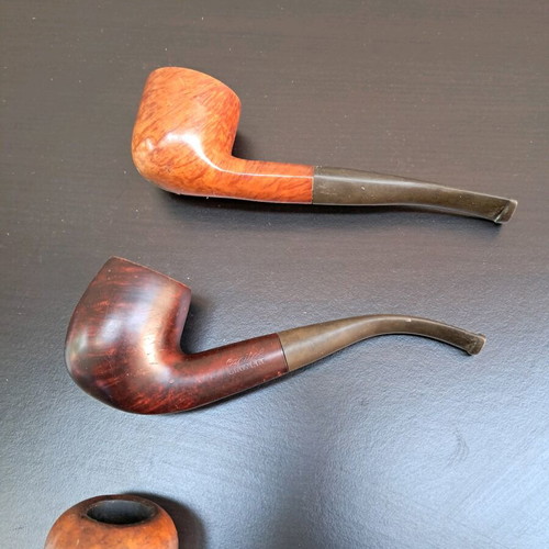 Collectible smoking pipes like new