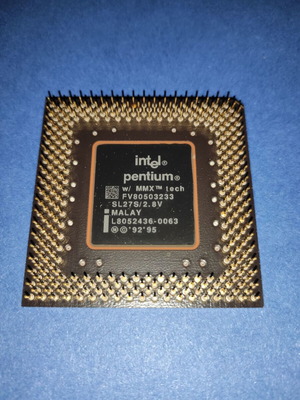Intel Pentium MMX 233MHz processor like new