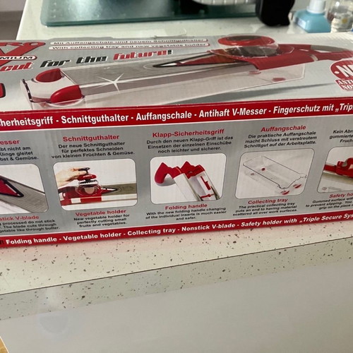 Vegetable cutting multitool new
