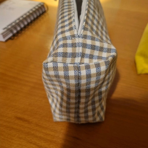 Small checkered toiletry bag new