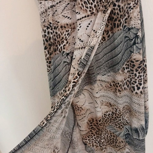 Women's summer dress like new, gray multicolor, size M