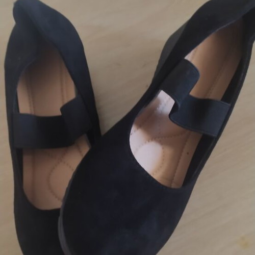 Black platform shoes with elastic strap, size 38, 3cm heel
