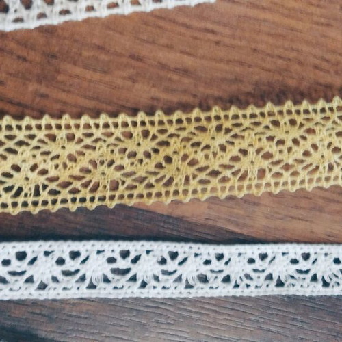 Lace ribbons new, 100 meters total, assorted designs
