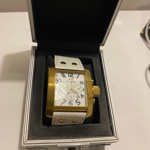 TW Steel White Dial Gold Tone Square Case 42mm Unisex Watch like new with leather strap