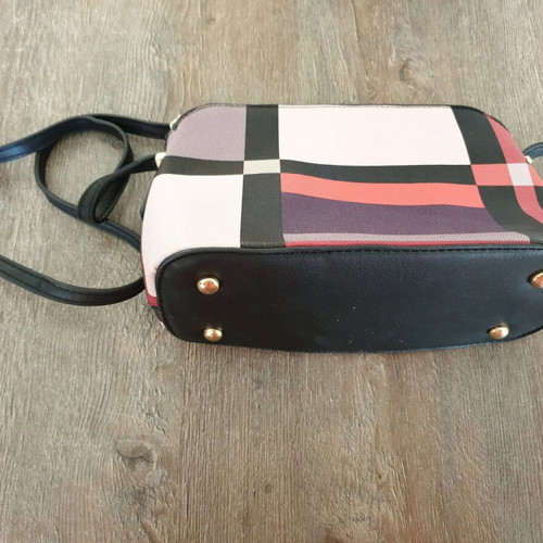 Women's crossbody bag used, elegant