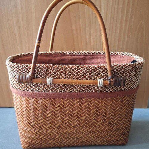 Small handbag made of bamboo with fabric lining like new