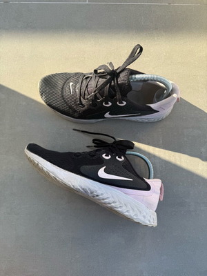 Nike αθλητικά παπούτσια μεταχειρισμένα, νούμερο 41, ροζ και μαύρο
