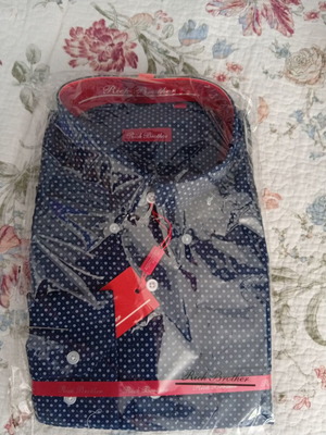 Shirt new, size 42, blue