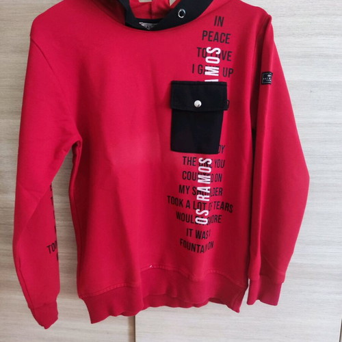 Sweatshirt 12 years like new, black and red, size 152 cm