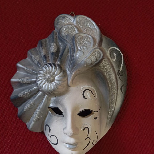 Handmade decorative wall mask like new, 16x13 cm