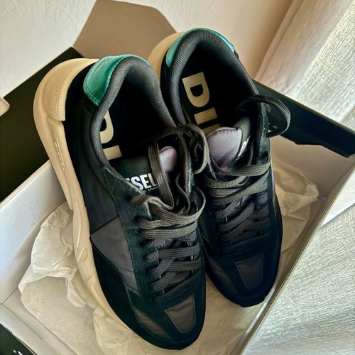 Diesel sneakers size 38 like new, black