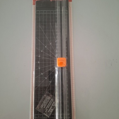 Paper Cutter A4 with Cutting Guide new, sealed