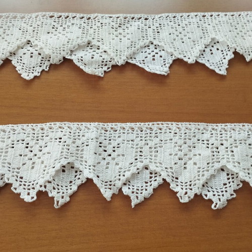 Vintage handmade circular crochet lace borders set of two