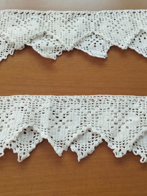 Vintage handmade circular crochet lace borders set of two