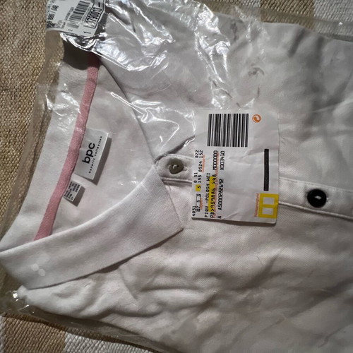 Women's XL white cotton T-shirt new with buttons