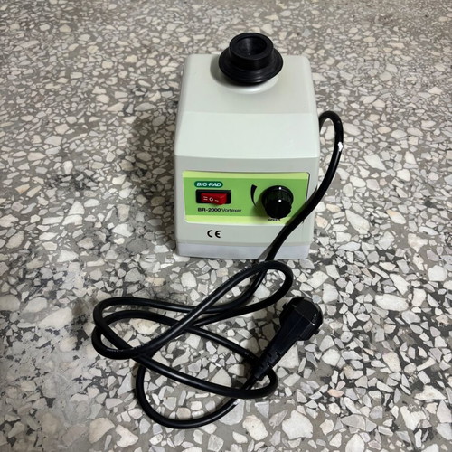 Vortex mixer 3000 rpm used with touch activation