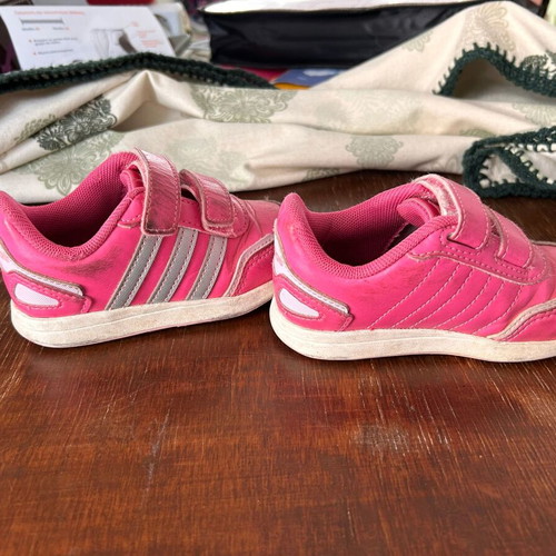 Adidas baby shoes used no:22