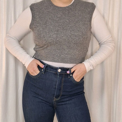 Zara gray vest like new, size Medium, slim fit