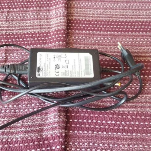 Laptop charger used, functional