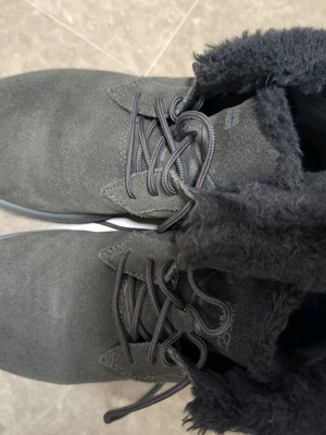 Skechers Gray Boots With Fur Like New Suede
