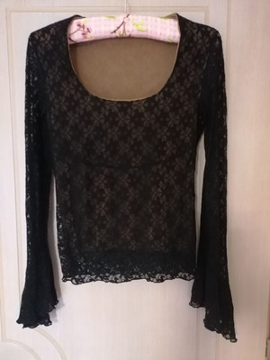 Lace blouse M/L, black, elastic fabric with flattering sleeves